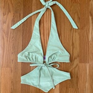 Edikted Light Green Top small